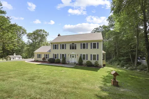 14 Martleshamheath Ln, Madison, CT 06443