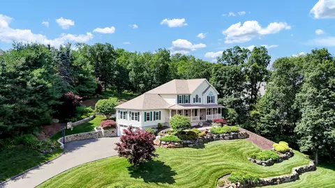 50 Quincy Trl, Berlin, CT 06037