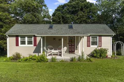 72 Upper State St, North Haven, CT 06473
