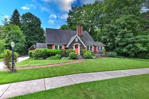 345 Spring St, Cheshire, CT 06410