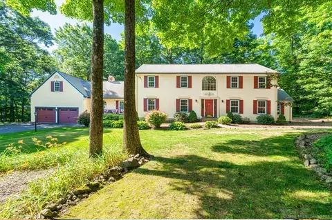 135 Harvest Woods Rd, Rockfall, CT 06481