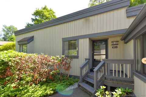 948 Heritage Vlg #A, Southbury, CT 06488