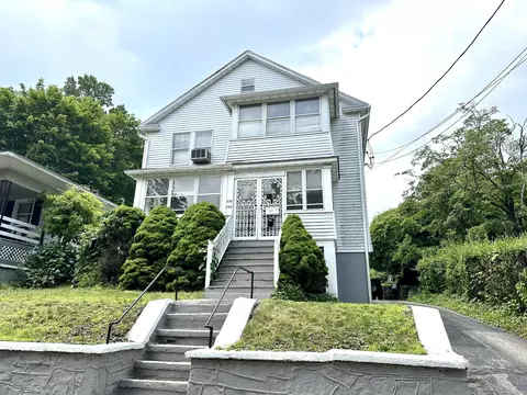 734 Howe Ave, Shelton, CT 06484