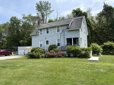 7 Tiffany Ave, Waterford, CT 06385