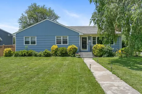 19 Washington St, Trumbull, CT 06611