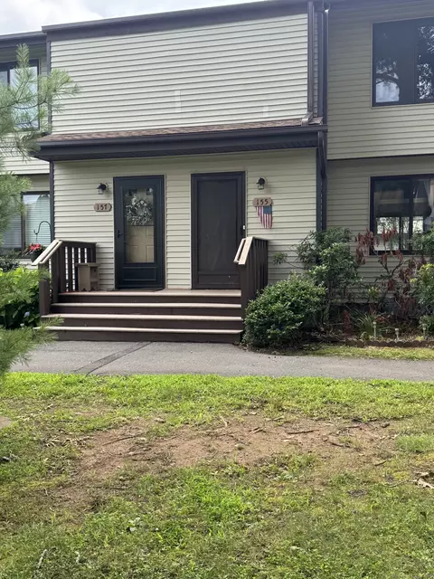 155 Cottonwood Rd #155, Newington, CT 06111