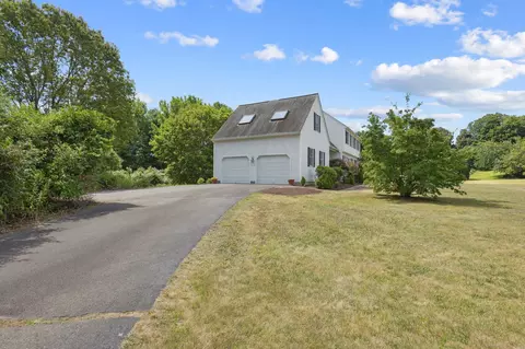 72 Kelsey Springs Dr, Madison, CT 06443