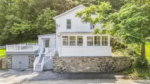 143 Jewett St, Ansonia, CT 06401