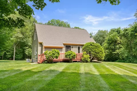 810 West Rd, Salem, CT 06420