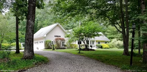 115 Center Rd, Woodstock, CT 06281