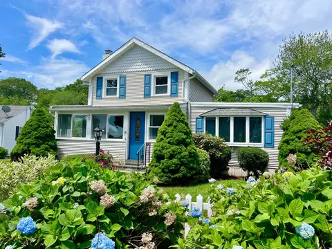 41 Connecticut Rd, Old Lyme, CT 06371