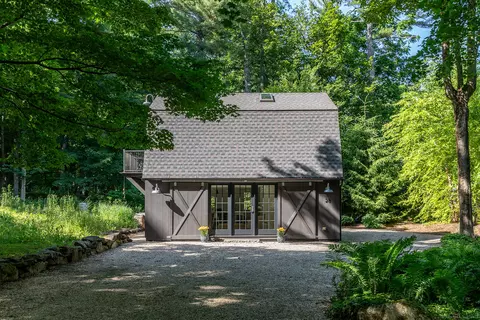 28 Rocky Ln, Salisbury, CT 06068