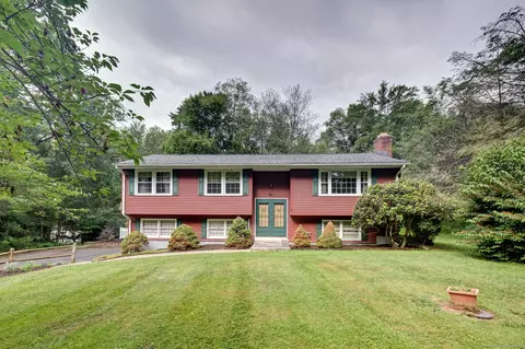 64 Dunn Hill Rd, Durham, CT 06422