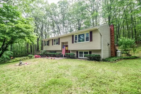 68 Connelly Rd, New Milford, CT 06776