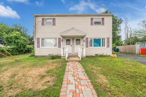 238 Larkin Ct, Stratford, CT 06615