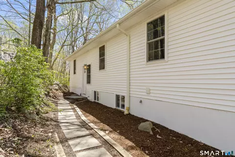 147 Thayer Pond Rd, Wilton, CT 06897
