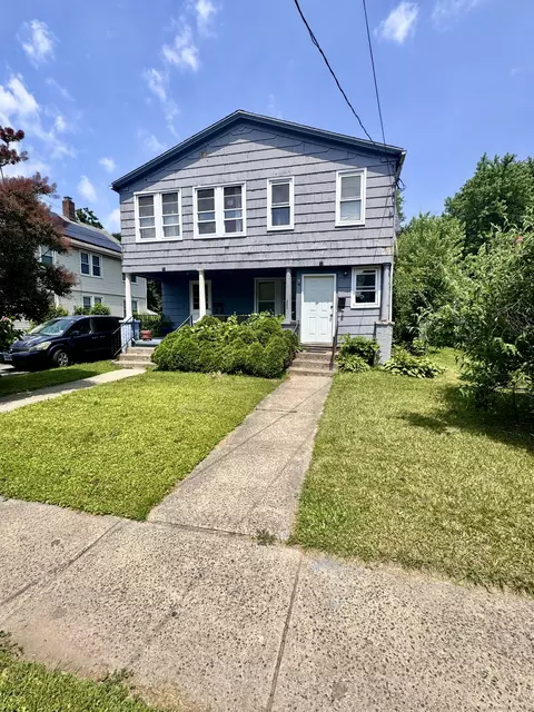 33 Wilson Ave, Windsor, CT 06095
