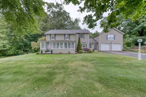 335 Mulberry St, Plantsville, CT 06479