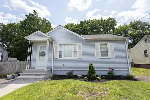 18 Hull Dr, Southington, CT 06479