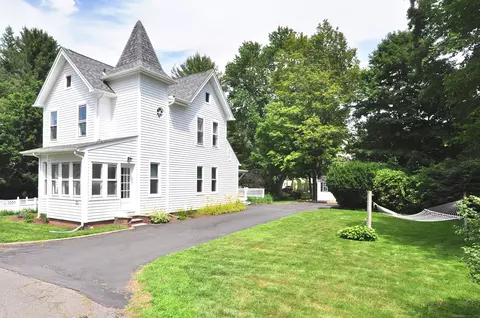 25 Wall St, Unionville, CT 06085