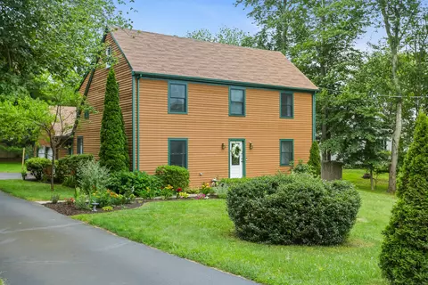 11 Park Ln, Trumbull, CT 06611