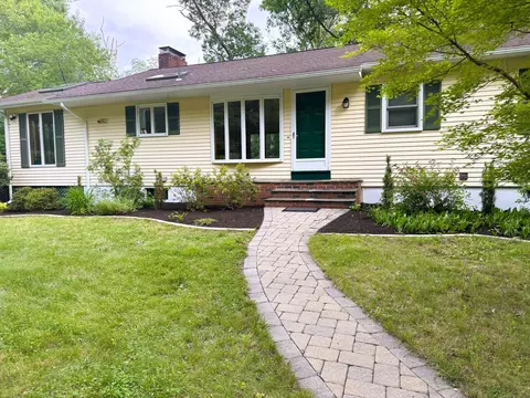 60 Olsen Dr, Mansfield, CT 06250