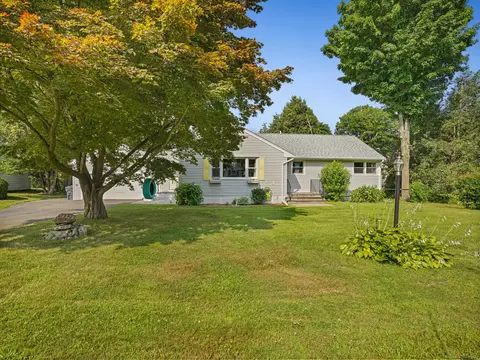 4328 Madison Ave, Trumbull, CT 06611