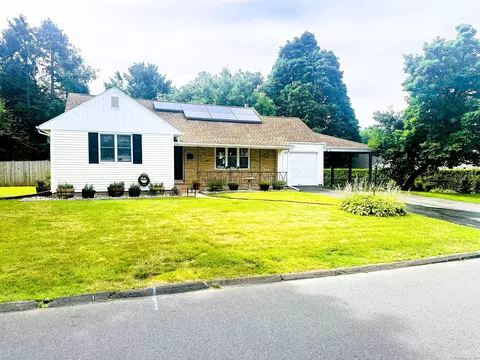 78 French St, Bristol, CT 06010