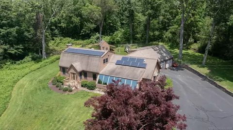79 Ben Whitney Ln, Bridgewater, CT 06752