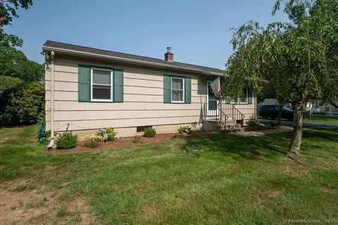 28 Bluff Ave, Clinton, CT 06413