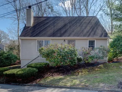 20 Copper Hill Dr #20, Guilford, CT 06437