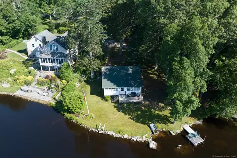 51 W Shore Dr, Higganum, CT 06441