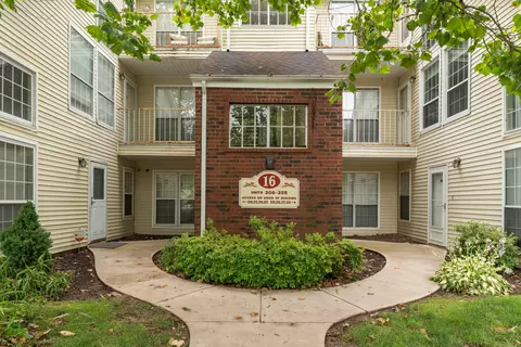 323 Carriage Crossing Ln #323, Middletown, CT 06457
