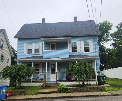 147 Hickory St, Norwich, CT 06360