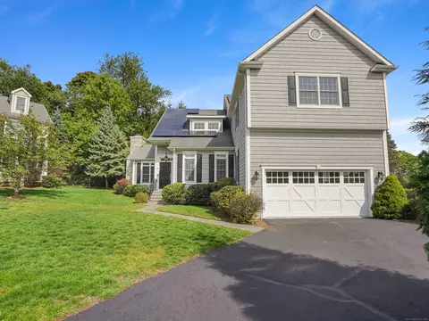 20 Walnut Ridge Ln, Stamford, CT 06905