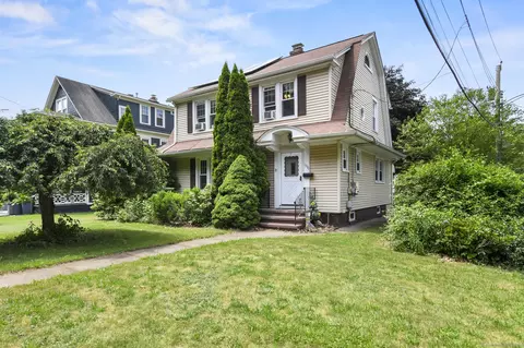 1590 Whitney Ave, Hamden, CT 06517