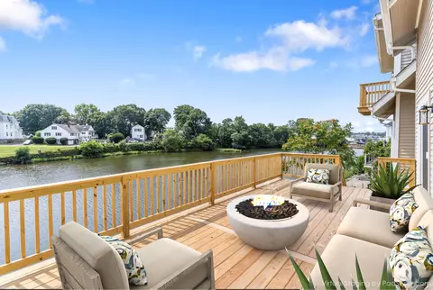 281 East Ave, Norwalk, CT 06855