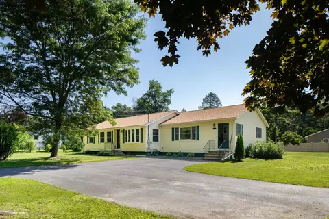 101 Sand Rd # -7, North Canaan, CT 06018