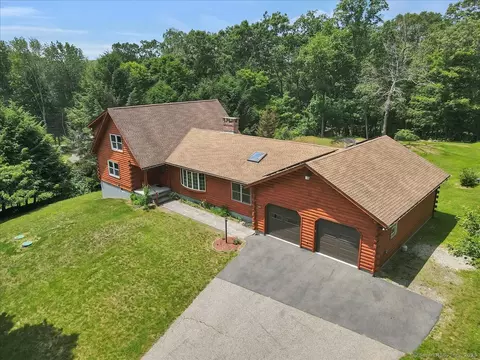 447 Woodland Rd, Mansfield, CT 06268
