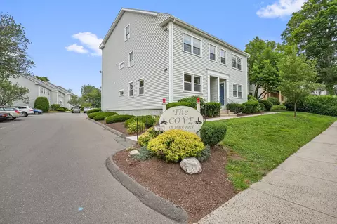69 Ellsworth St #101, Bridgeport, CT 06605