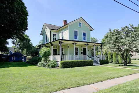 30 Elizabeth St, Bethel, CT 06801