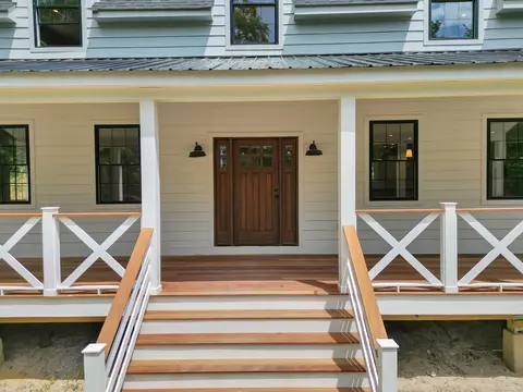 58 Smith Rd, Avon, CT 06001