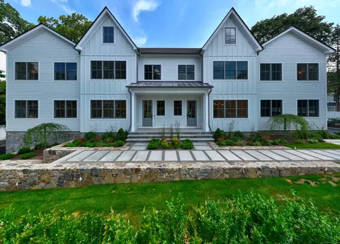 133 East Ave #B, New Canaan, CT 06840