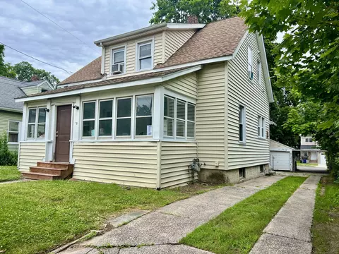 71 Forest Rd, West Haven, CT 06516