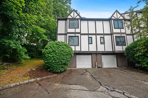 204 New Haven Ave #9A, Derby, CT 06418
