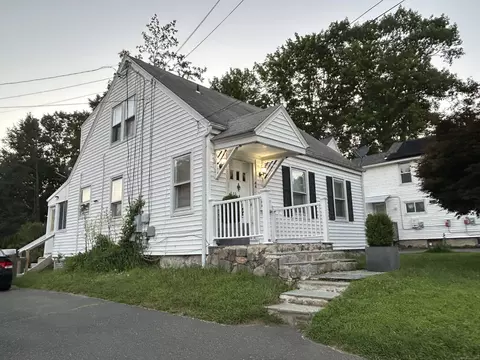 44 Starr Ave, Danbury, CT 06811