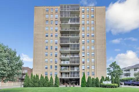 65 Glenbrook Rd #8B, Stamford, CT 06902