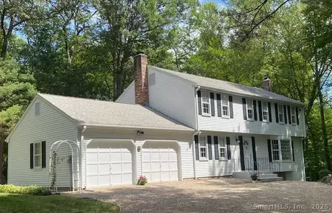 129 Forge Dr, Avon, CT 06001