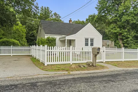 342 Hunting Lodge Rd, Mansfield, CT 06268