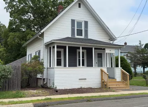 55 Center St, Windsor Locks, CT 06096